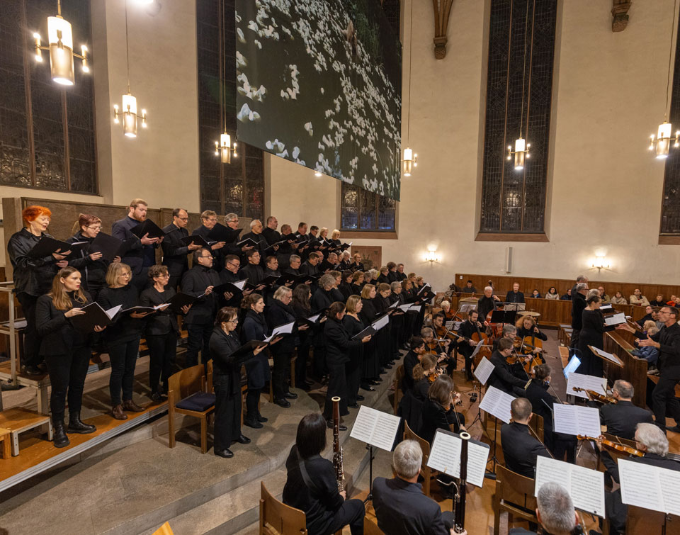 Die Kantorei im November 2023 beim Chorkonzert W. A. Mozart: Requiem zusammen mit Henry Purcell: Funeralmusic of Queen Mary